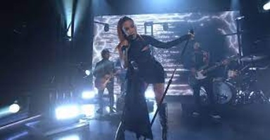 Watch Anitta rock out while performing "Boys Don't Cry" on "Fallon."